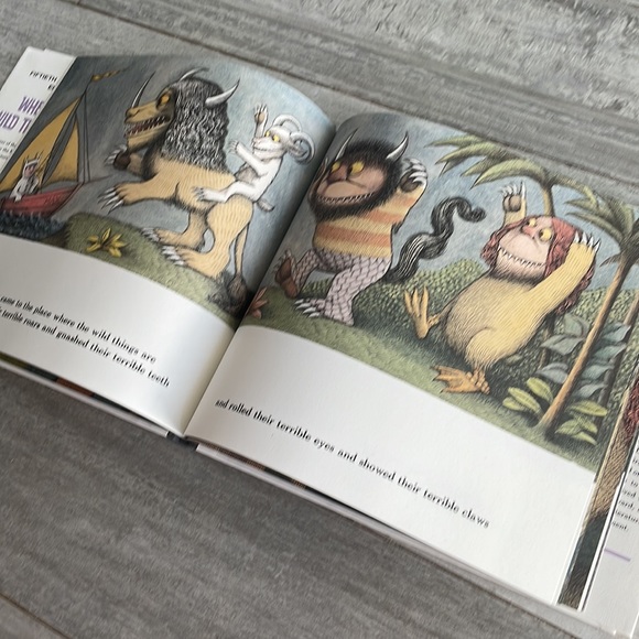 WHERE THE WILD THINGS ARE Children’s Book - Picture 4 of 7